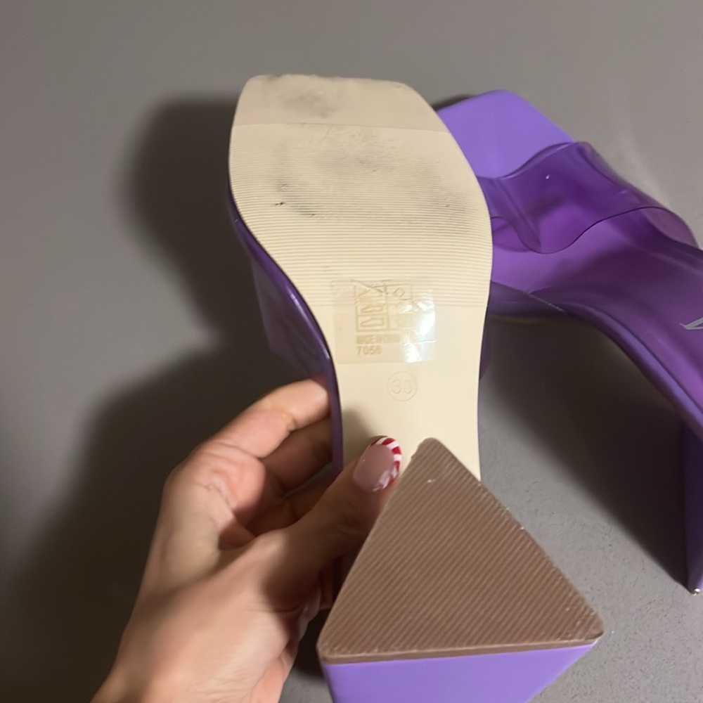 Gorgeous size 38 shoes - Picture 2 of 3
